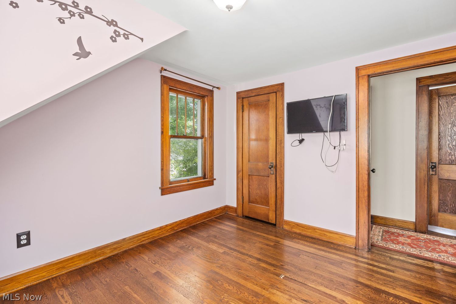 14 Hall Street Chagrin Falls OH 44022