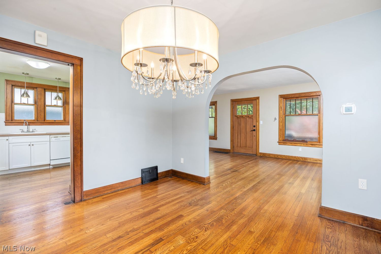 14 Hall Street Chagrin Falls OH 44022