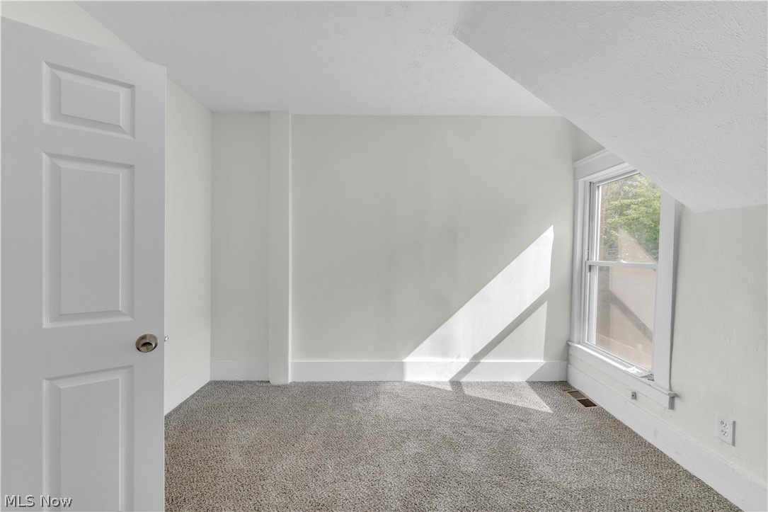 1753 E 30th Street Lorain OH 44055