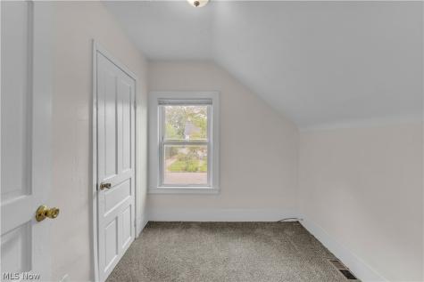 1753 E 30th Street Lorain OH 44055
