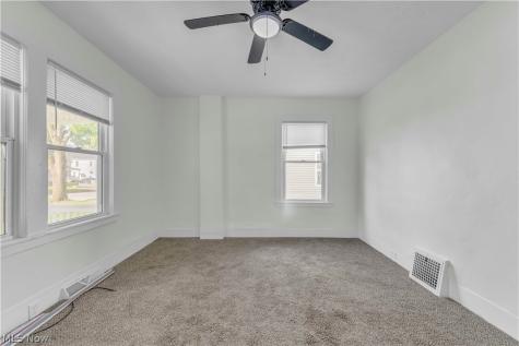 1753 E 30th Street Lorain OH 44055