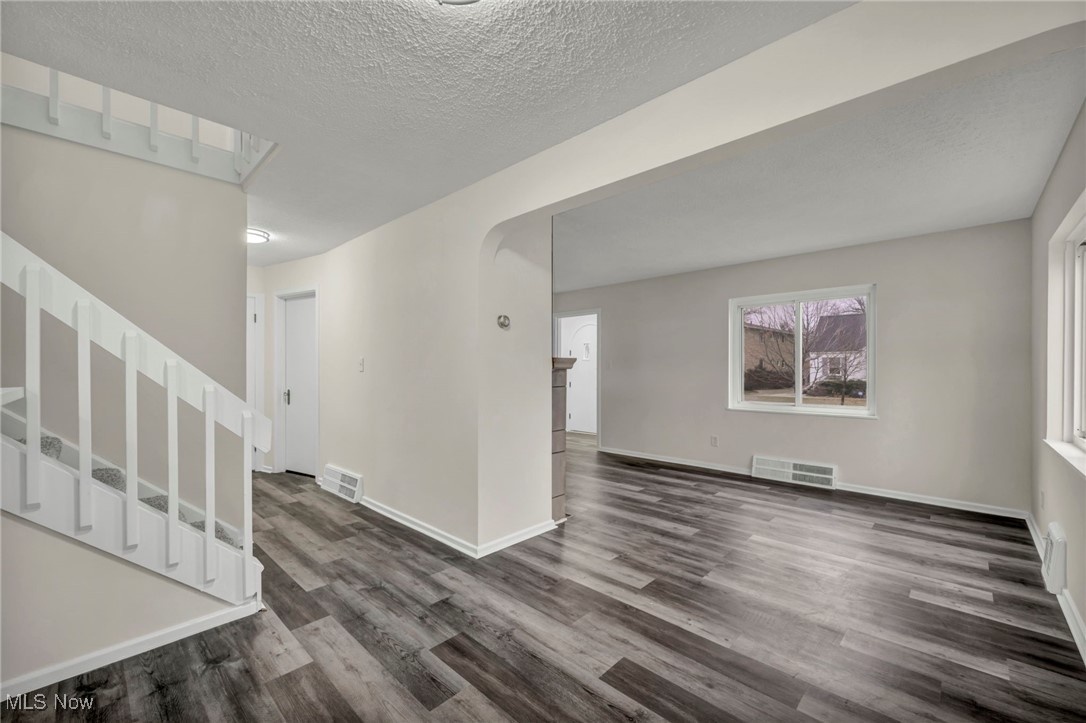 766 E 232nd Street Euclid OH 44123