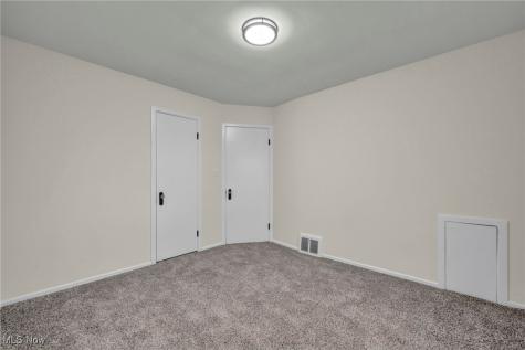 766 E 232nd Street Euclid OH 44123