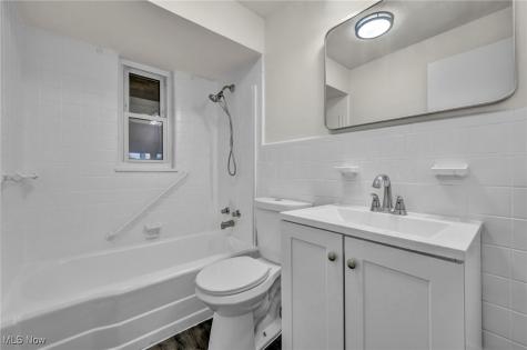766 E 232nd Street Euclid OH 44123