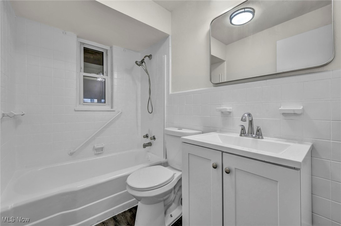 766 E 232nd Street Euclid OH 44123