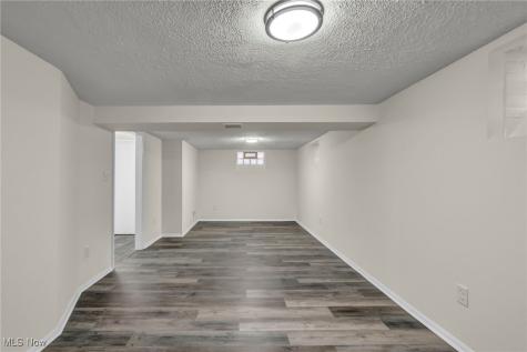 766 E 232nd Street Euclid OH 44123