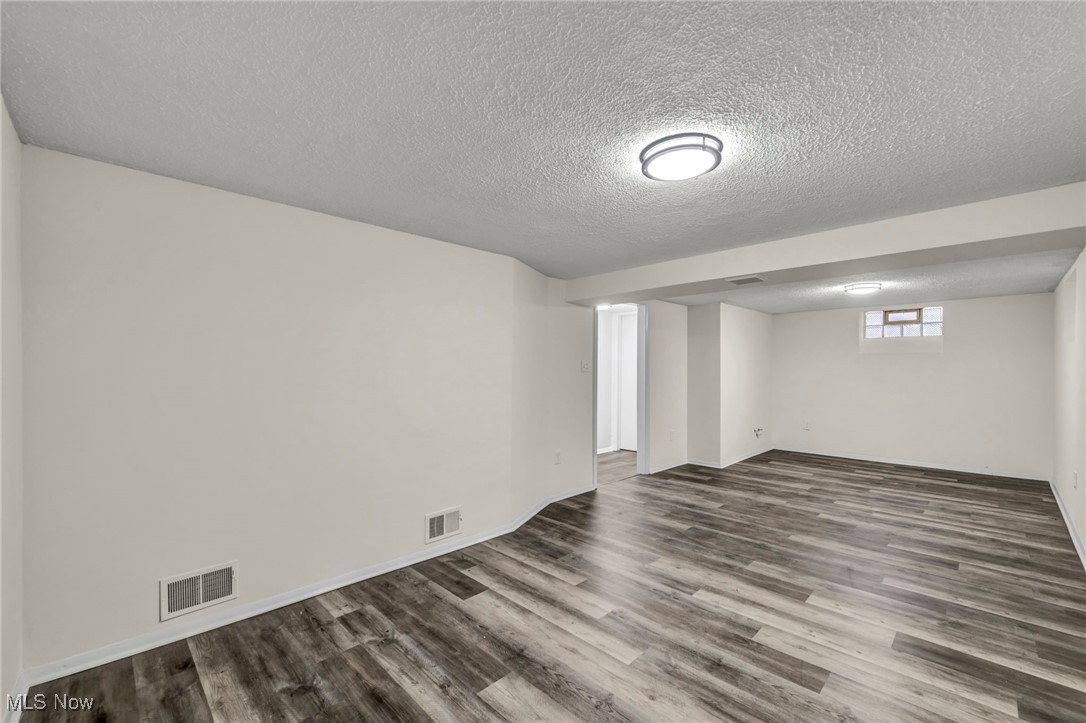 766 E 232nd Street Euclid OH 44123