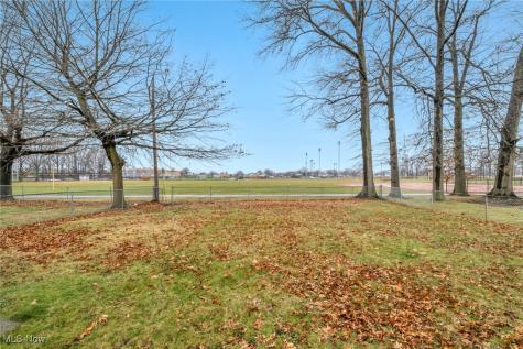 766 E 232nd Street Euclid OH 44123