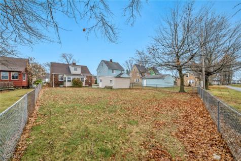 766 E 232nd Street Euclid OH 44123
