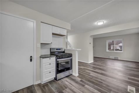 766 E 232nd Street Euclid OH 44123