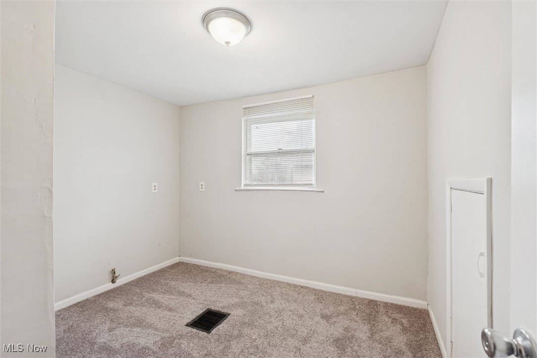 2302 Saratoga Avenue Cleveland OH 44109