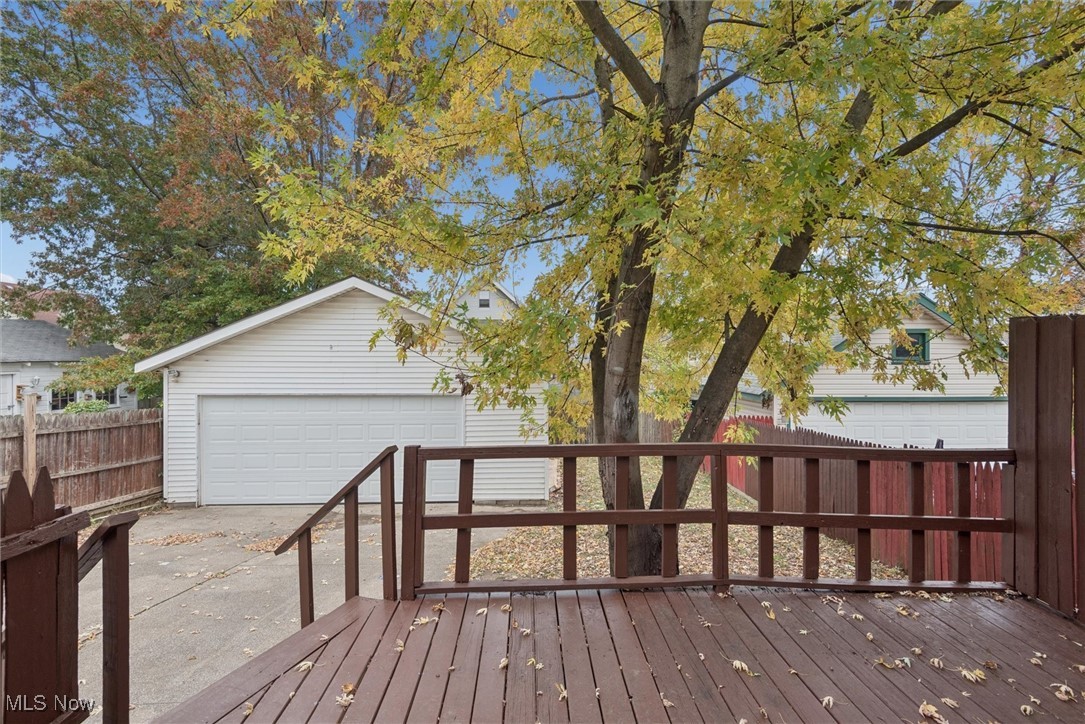 2302 Saratoga Avenue Cleveland OH 44109