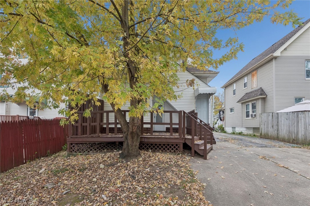 2302 Saratoga Avenue Cleveland OH 44109