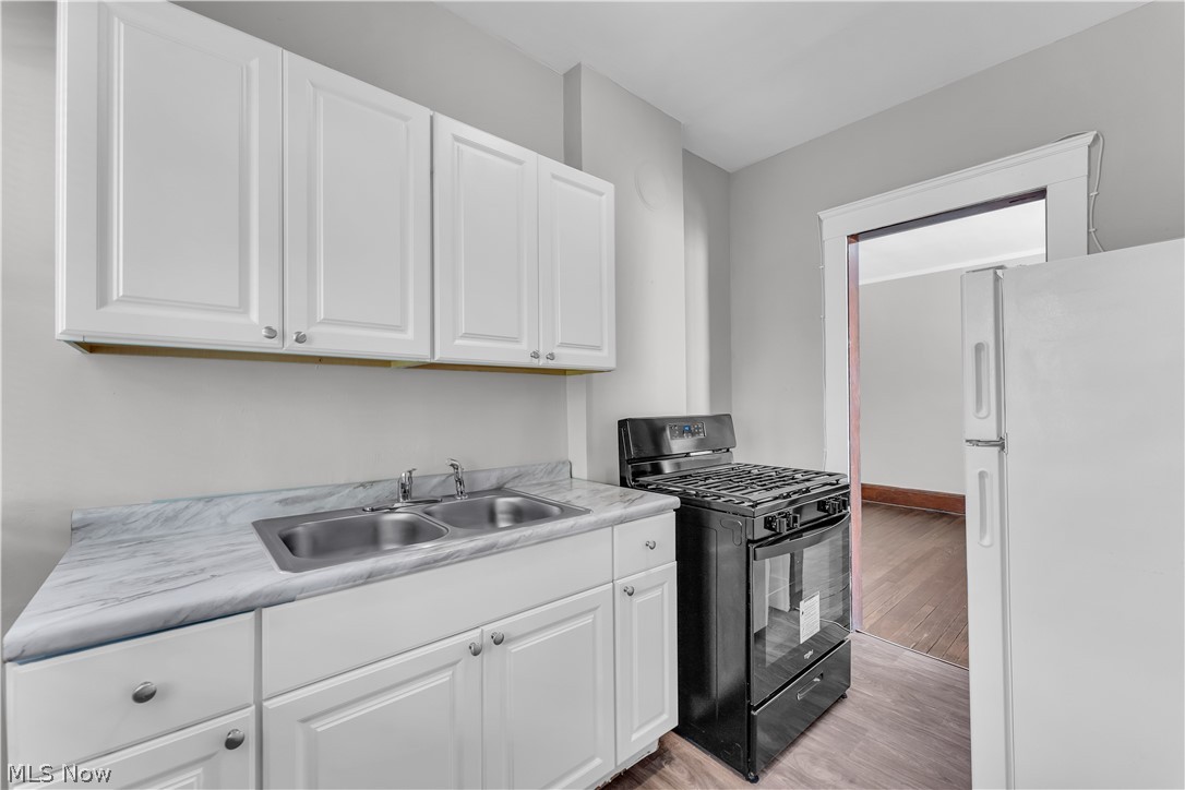 1321 W 85th Street Cleveland OH 44102