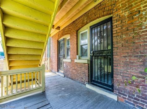 1321 W 85th Street Cleveland OH 44102