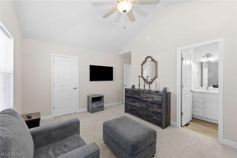 2256 E 100th Street Cleveland OH 44106
