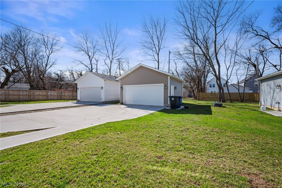 2256 E 100th Street Cleveland OH 44106