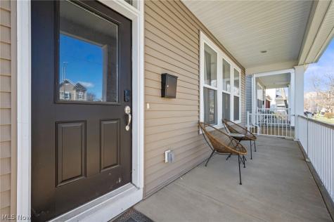 2256 E 100th Street Cleveland OH 44106