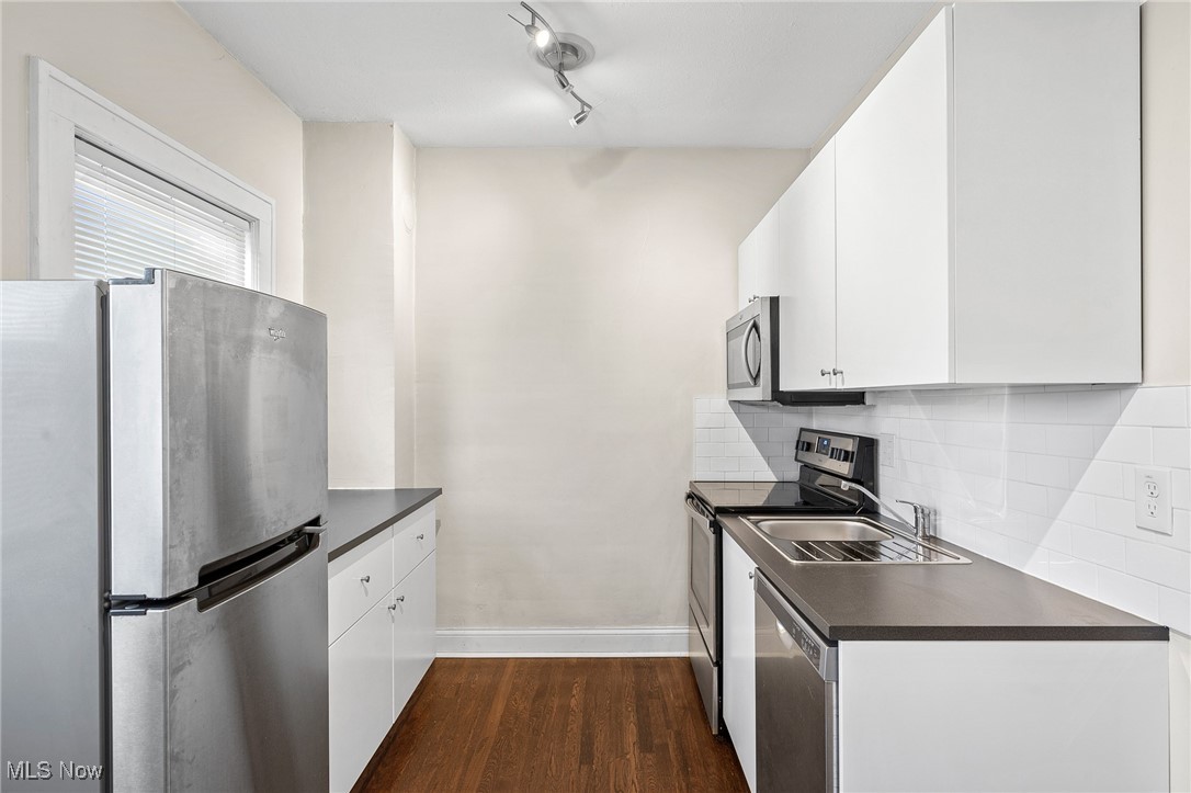 1385 Cranford Avenue Lakewood OH 44107