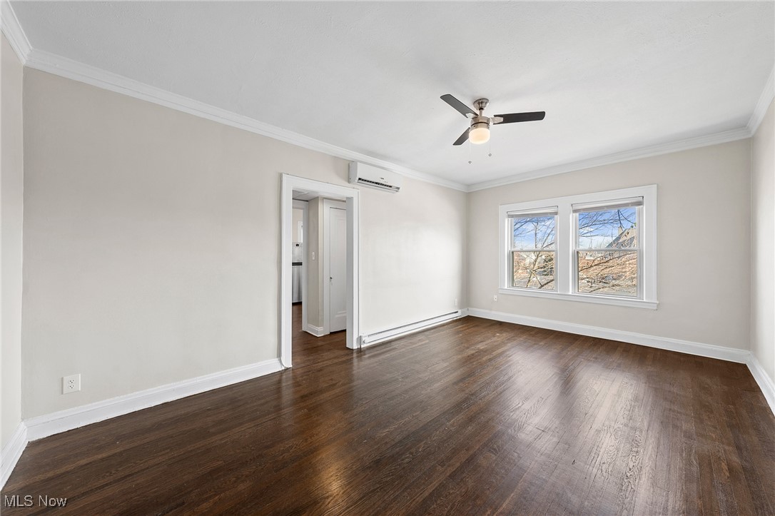 1385 Cranford Avenue Lakewood OH 44107