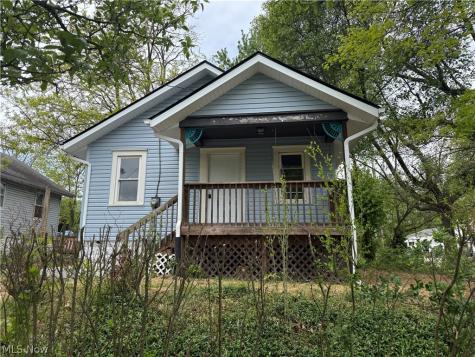 778 Ravenswood Street Akron OH 44306