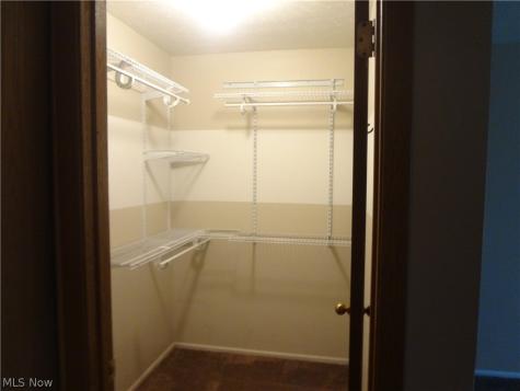 1910 Stoney Run Circle Broadview Heights OH 44147