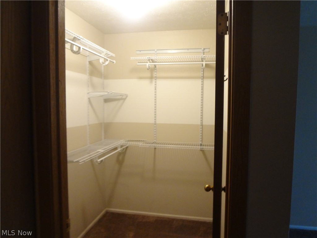 1910 Stoney Run Circle Broadview Heights OH 44147