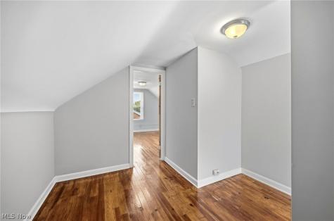 3889 Grenville Road University Heights OH 44118