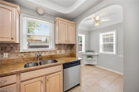 3889 Grenville Road University Heights OH 44118