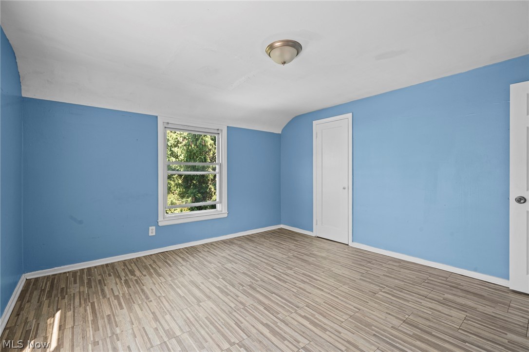1469 E 250th Street Euclid OH 44117