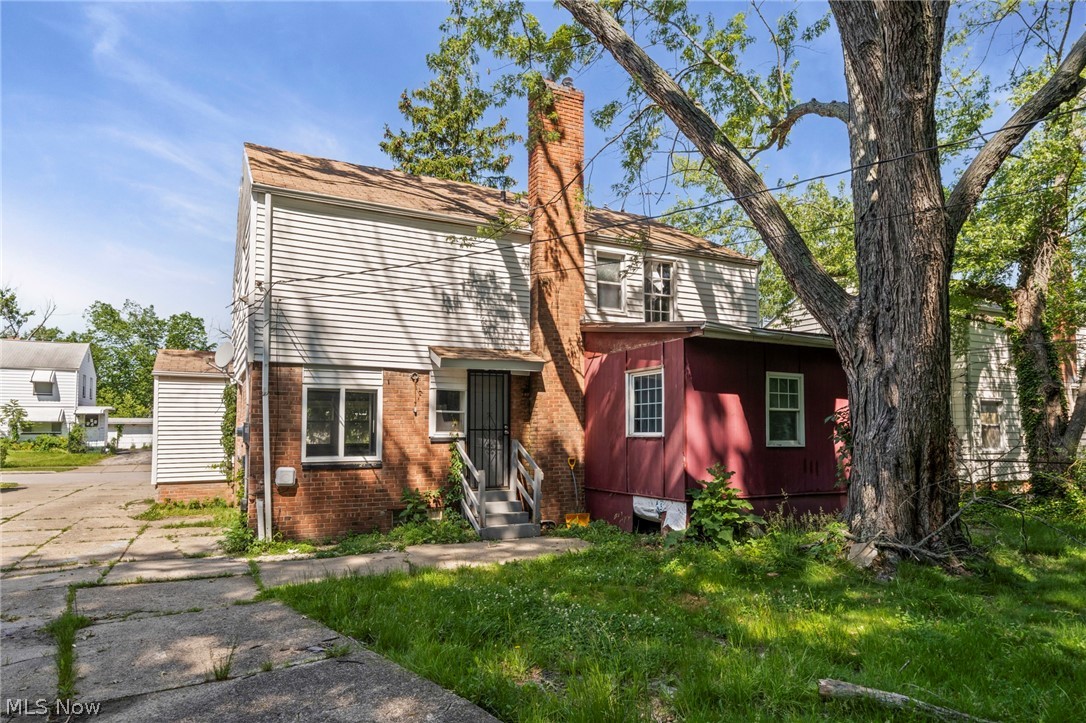 1469 E 250th Street Euclid OH 44117