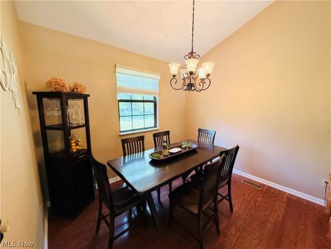 8462 Glenbrook Drive Olmsted Twp OH 44138