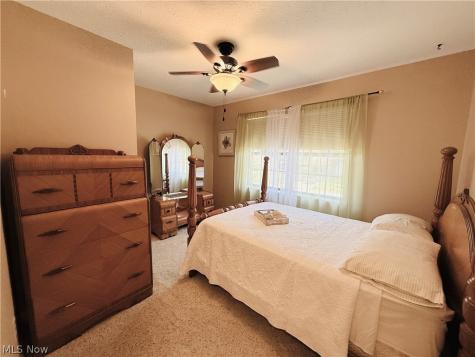 8462 Glenbrook Drive Olmsted Twp OH 44138
