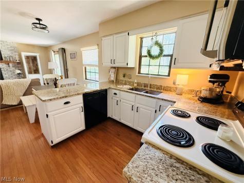 8462 Glenbrook Drive Olmsted Twp OH 44138