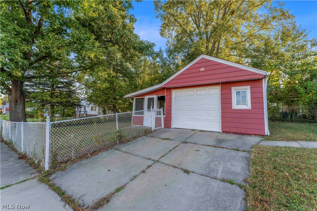 14305 Granger Road Maple Heights OH 44137