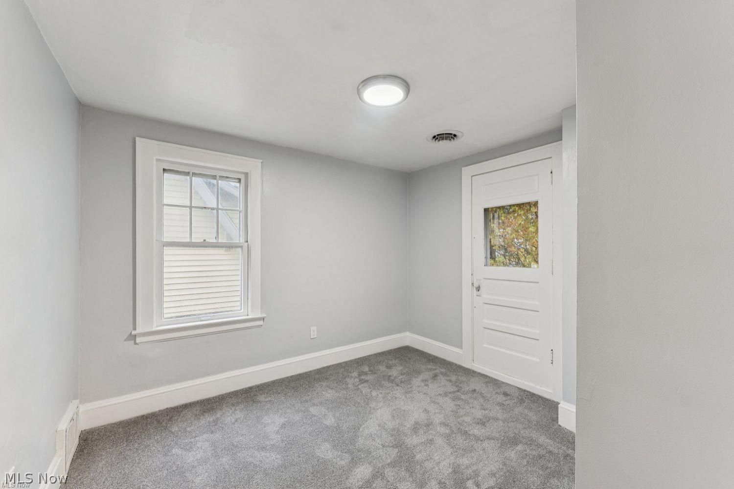 1387 Dietz Avenue Akron OH 44301