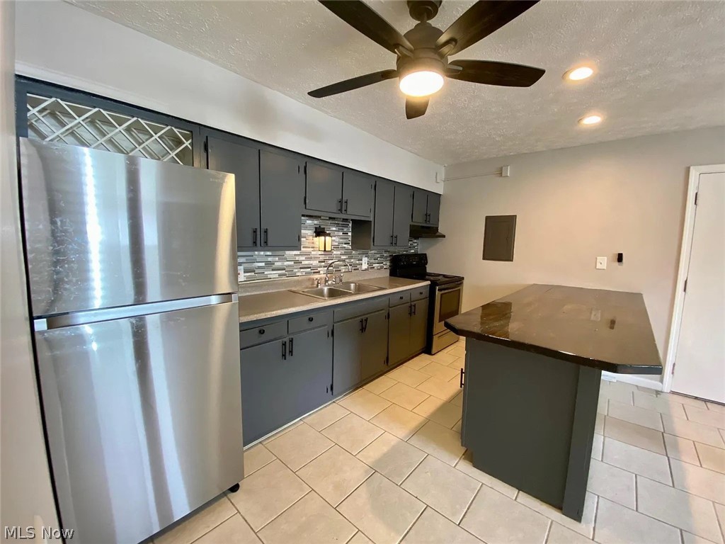 640 S Shore Court Vermilion OH 44089