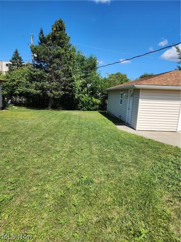 12020 Denver Drive Parma OH 44130