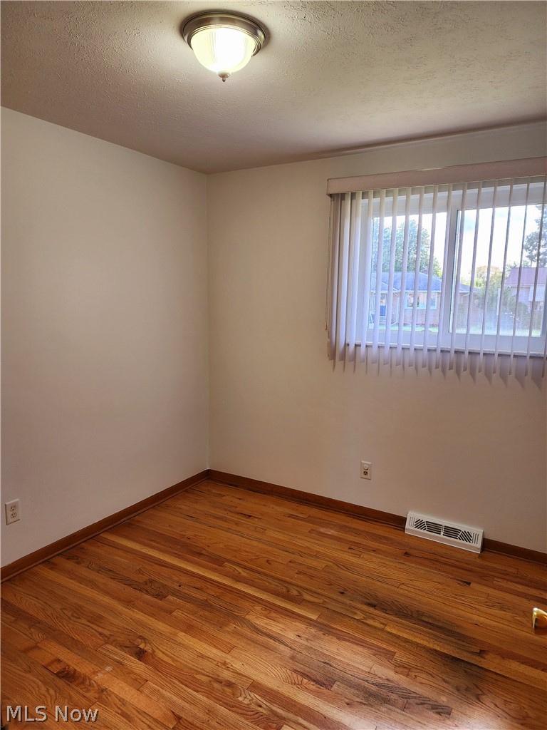 12020 Denver Drive Parma OH 44130