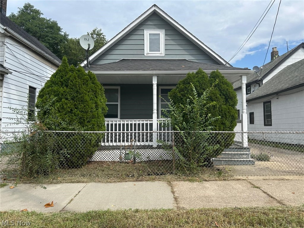 1607 E 34th Street Cleveland OH 44114