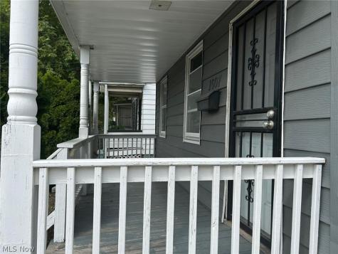 1607 E 34th Street Cleveland OH 44114