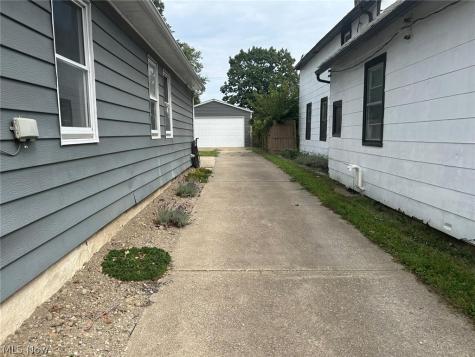 1607 E 34th Street Cleveland OH 44114