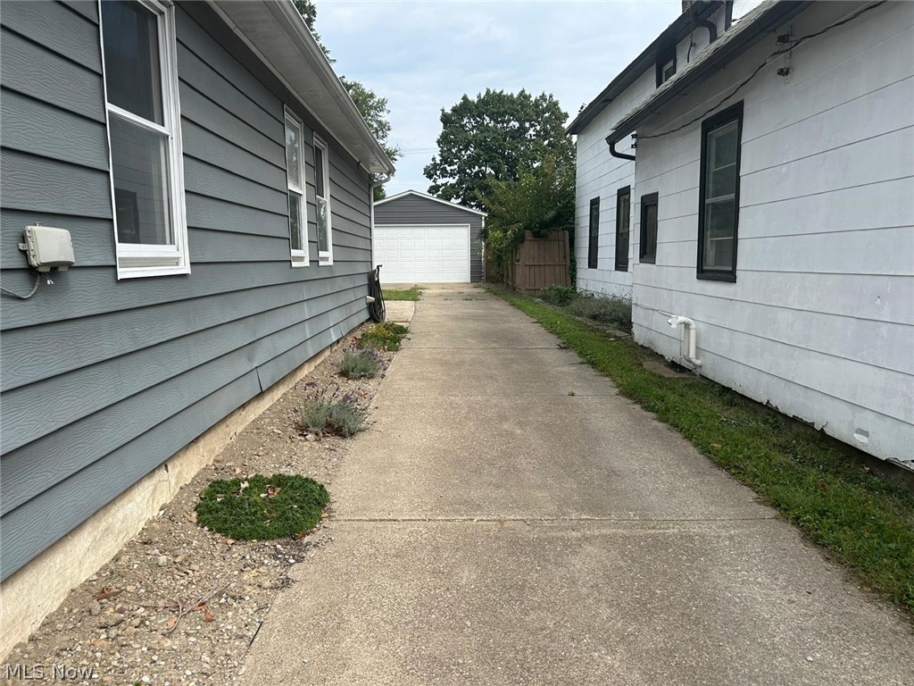 1607 E 34th Street Cleveland OH 44114