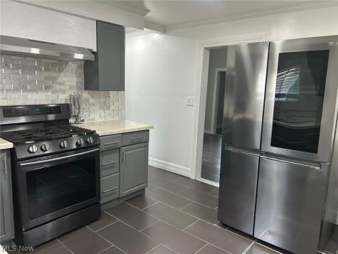 1607 E 34th Street Cleveland OH 44114