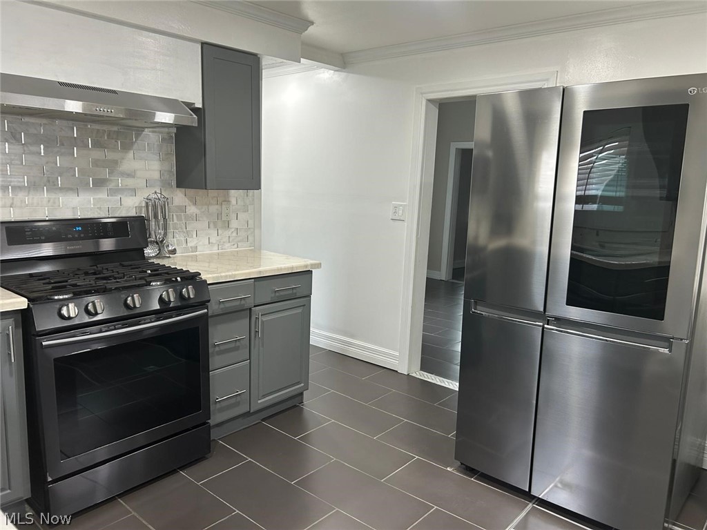 1607 E 34th Street Cleveland OH 44114
