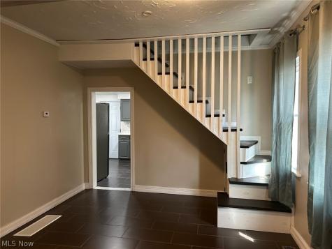 1607 E 34th Street Cleveland OH 44114