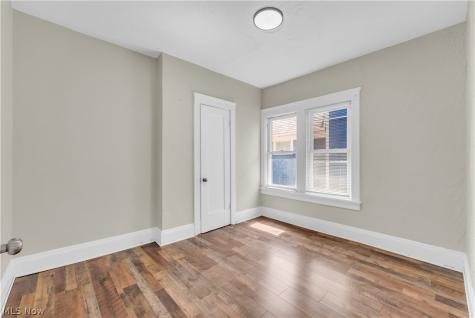 414 E 148th Street Cleveland OH 44110