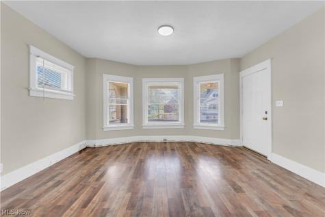 414 E 148th Street Cleveland OH 44110