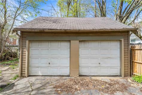 414 E 148th Street Cleveland OH 44110