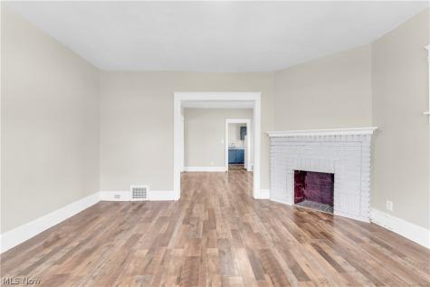 414 E 148th Street Cleveland OH 44110